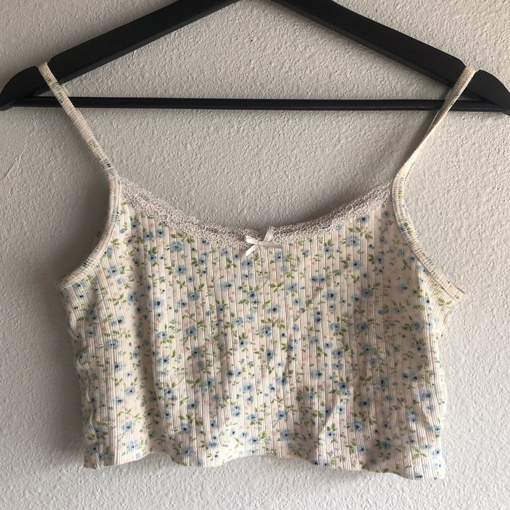 white brandy melville skylar bow tank